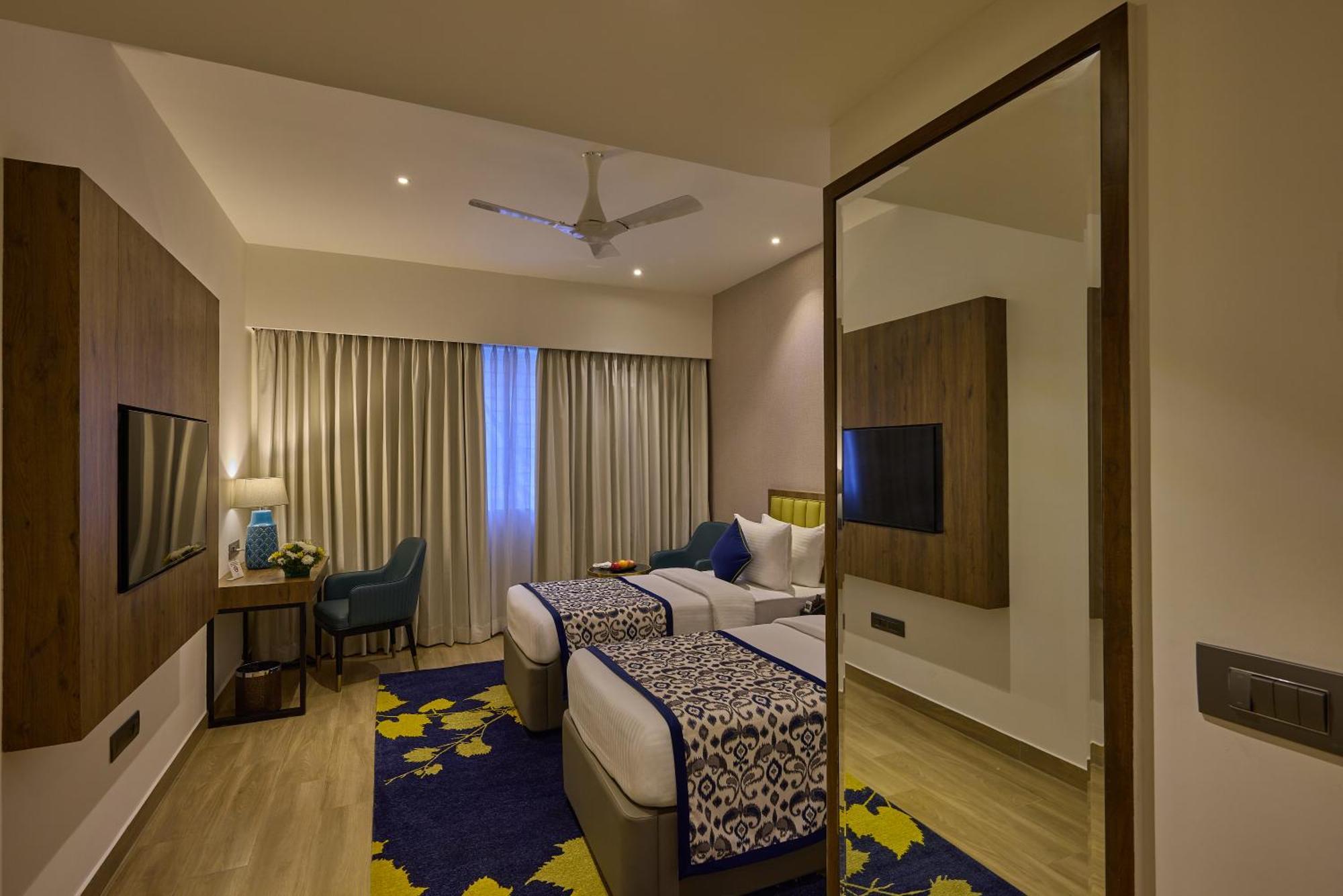 Grand Continent Hebbal A Sarovar Portico Affiliate Hotel Bengaluru Zewnętrze zdjęcie