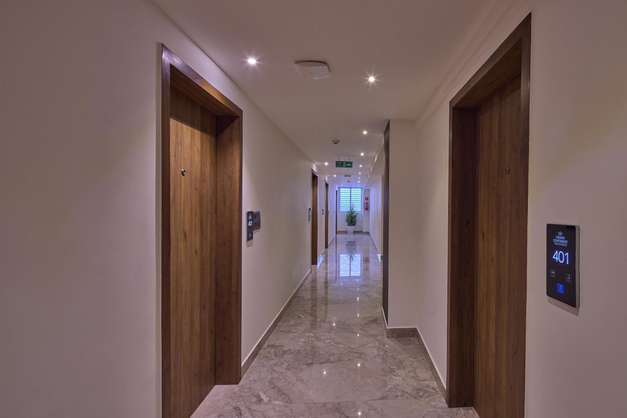 Grand Continent Hebbal A Sarovar Portico Affiliate Hotel Bengaluru Zewnętrze zdjęcie
