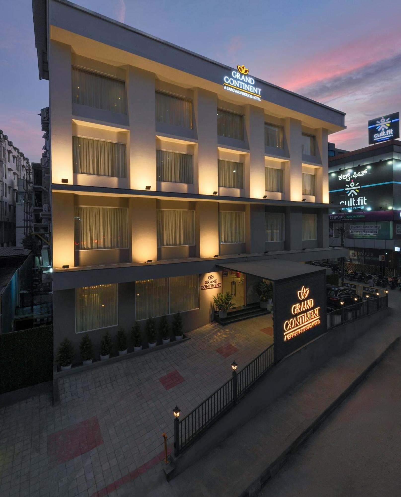 Grand Continent Hebbal A Sarovar Portico Affiliate Hotel Bengaluru Zewnętrze zdjęcie